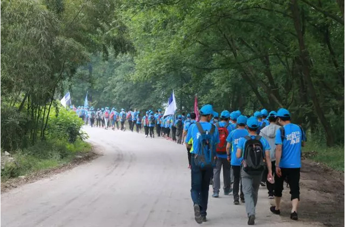 高端拉床,專用機床,內(nèi)拉床,外拉床,數(shù)控機床,自動化生產(chǎn)線,工業(yè)機器人 高端拉床,專用機床,內(nèi)拉床,外拉床,數(shù)控機床,自動化生產(chǎn)線,工業(yè)機器人