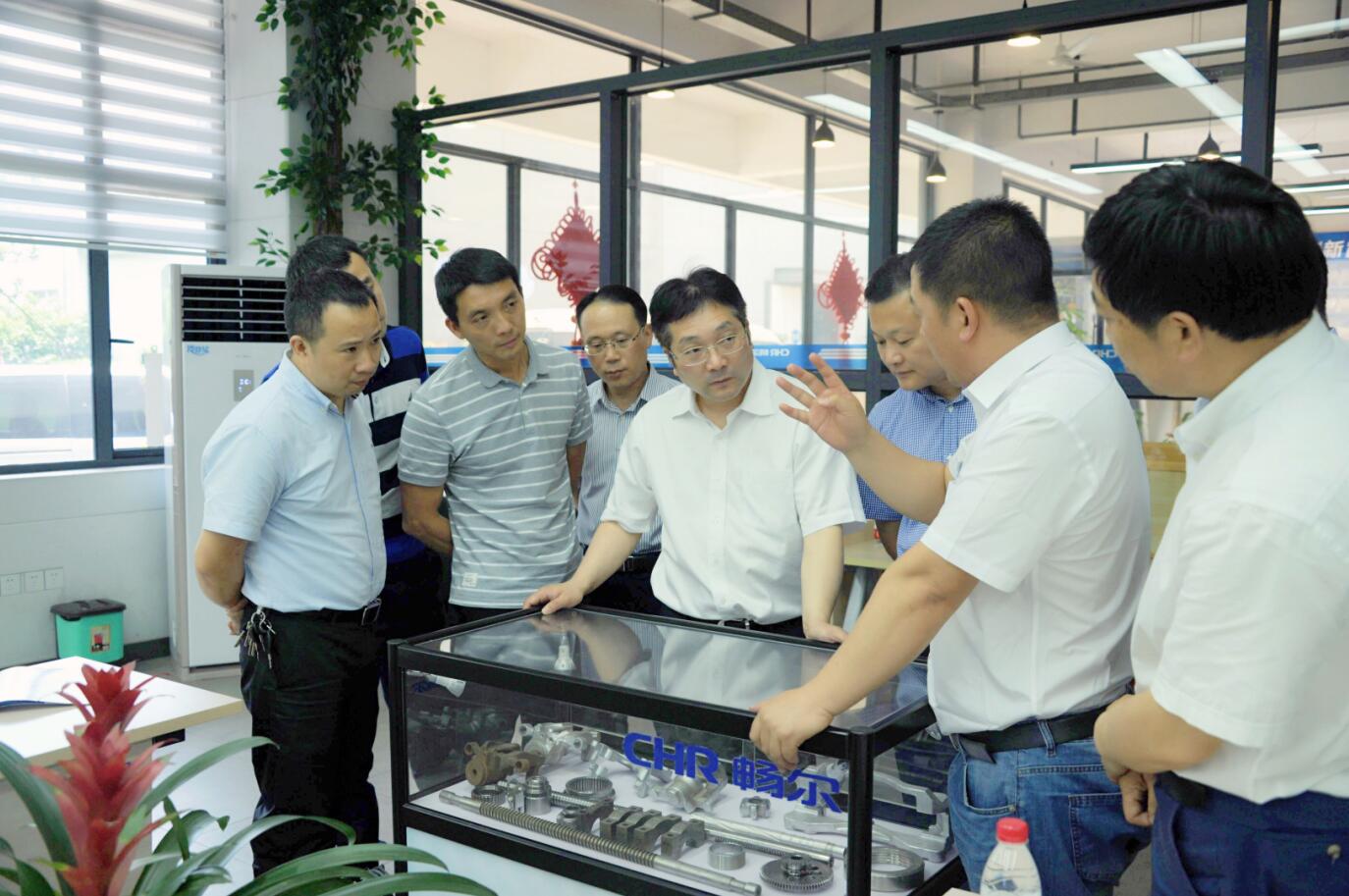 高端拉床,專(zhuān)用機(jī)床,內(nèi)拉床,外拉床,數(shù)控機(jī)床,自動(dòng)化生產(chǎn)線(xiàn),工業(yè)機(jī)器人,拉床,拉刀,自動(dòng)化