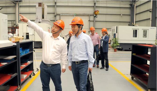 高端拉床,專用機床,內(nèi)拉床,外拉床,數(shù)控機床,自動化生產(chǎn)線,工業(yè)機器人,拉床,拉刀,自動化 高端拉床,專用機床,內(nèi)拉床,外拉床,數(shù)控機床,自動化生產(chǎn)線,工業(yè)機器人,拉床,拉刀,自動化