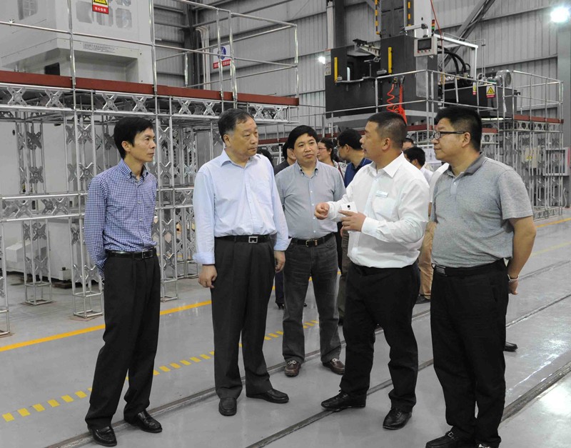 高端拉床,專用機(jī)床,內(nèi)拉床,外拉床,數(shù)控機(jī)床,自動(dòng)化生產(chǎn)線,工業(yè)機(jī)器人,拉床,拉刀,自動(dòng)化 高端拉床,專用機(jī)床,內(nèi)拉床,外拉床,數(shù)控機(jī)床,自動(dòng)化生產(chǎn)線,工業(yè)機(jī)器人,拉床,拉刀,自動(dòng)化