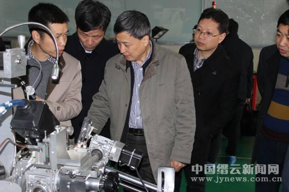 高端拉床,專用機床,內(nèi)拉床,外拉床,數(shù)控機床,自動化生產(chǎn)線,工業(yè)機器人,拉床,拉刀,自動化 高端拉床,專用機床,內(nèi)拉床,外拉床,數(shù)控機床,自動化生產(chǎn)線,工業(yè)機器人,拉床,拉刀,自動化