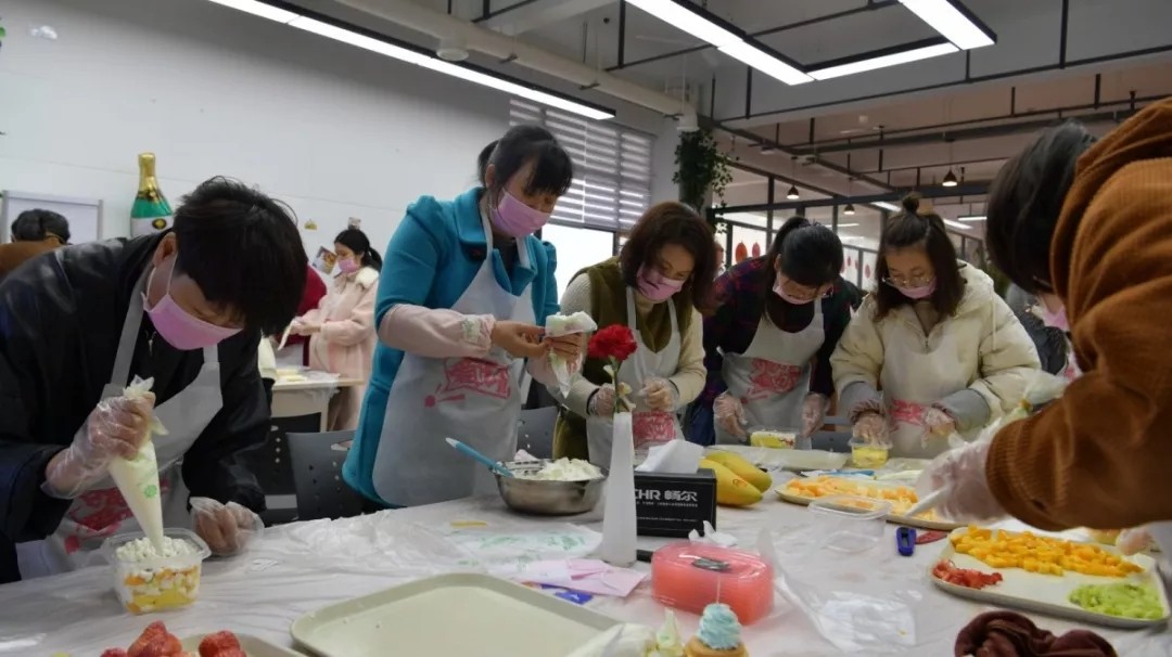 高端拉床,專用機床,內(nèi)拉床,外拉床,數(shù)控機床,自動化生產(chǎn)線,工業(yè)機器人,拉床,拉刀,自動化 高端拉床,專用機床,內(nèi)拉床,外拉床,數(shù)控機床,自動化生產(chǎn)線,工業(yè)機器人,拉床,拉刀,自動化