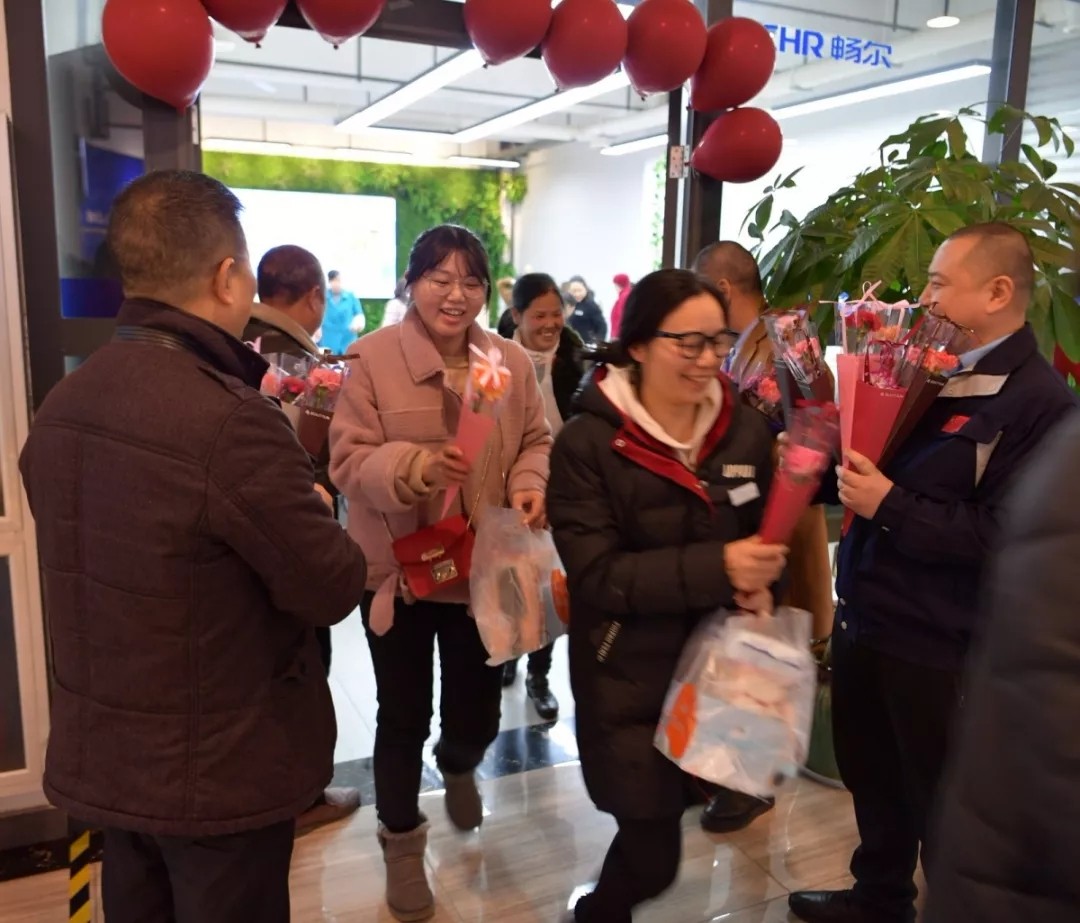 高端拉床,專用機床,內(nèi)拉床,外拉床,數(shù)控機床,自動化生產(chǎn)線,工業(yè)機器人,拉床,拉刀,自動化 高端拉床,專用機床,內(nèi)拉床,外拉床,數(shù)控機床,自動化生產(chǎn)線,工業(yè)機器人,拉床,拉刀,自動化