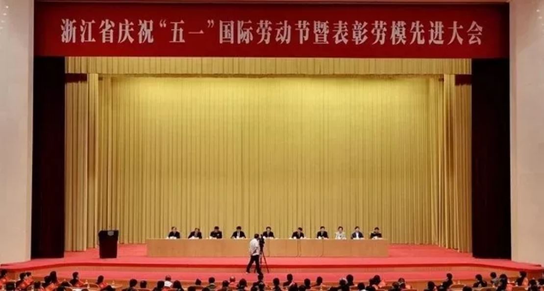 高端拉床,專用機(jī)床,內(nèi)拉床,外拉床,數(shù)控機(jī)床,自動(dòng)化生產(chǎn)線,工業(yè)機(jī)器人,拉床,拉刀,自動(dòng)化 高端拉床,專用機(jī)床,內(nèi)拉床,外拉床,數(shù)控機(jī)床,自動(dòng)化生產(chǎn)線,工業(yè)機(jī)器人,拉床,拉刀,自動(dòng)化