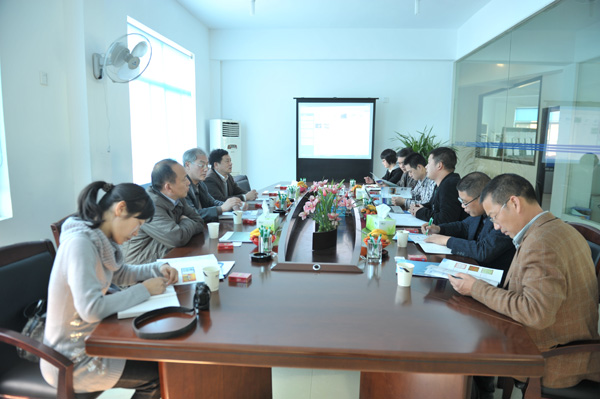 高端拉床,專用機床,內(nèi)拉床,外拉床,數(shù)控機床,自動化生產(chǎn)線,工業(yè)機器人,拉床,拉刀,自動化