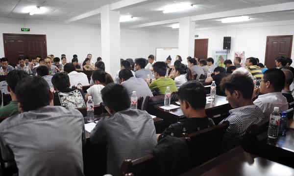 高端拉床,專用機床,內(nèi)拉床,外拉床,數(shù)控機床,自動化生產(chǎn)線,工業(yè)機器人,拉床,拉刀,自動化 高端拉床,專用機床,內(nèi)拉床,外拉床,數(shù)控機床,自動化生產(chǎn)線,工業(yè)機器人,拉床,拉刀,自動化