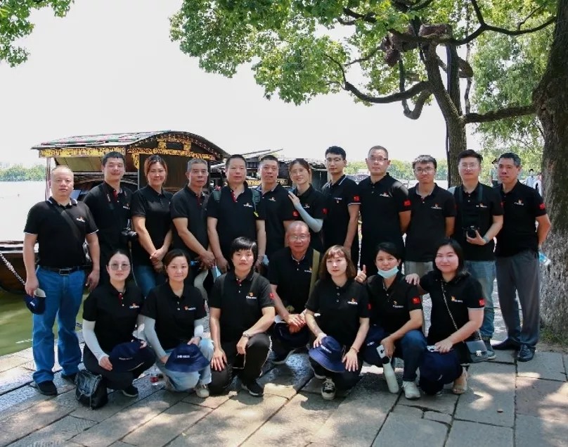 1632385103655804.jpg 640.webp (15).jpg