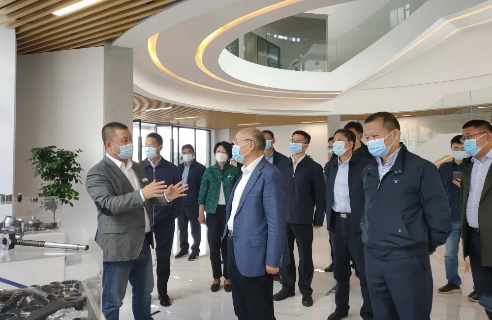 拉床,拉刀,自動化,高端拉床,專用機(jī)床,內(nèi)拉床,外拉床,數(shù)控機(jī)床,自動化生產(chǎn)線,工業(yè)機(jī)器人