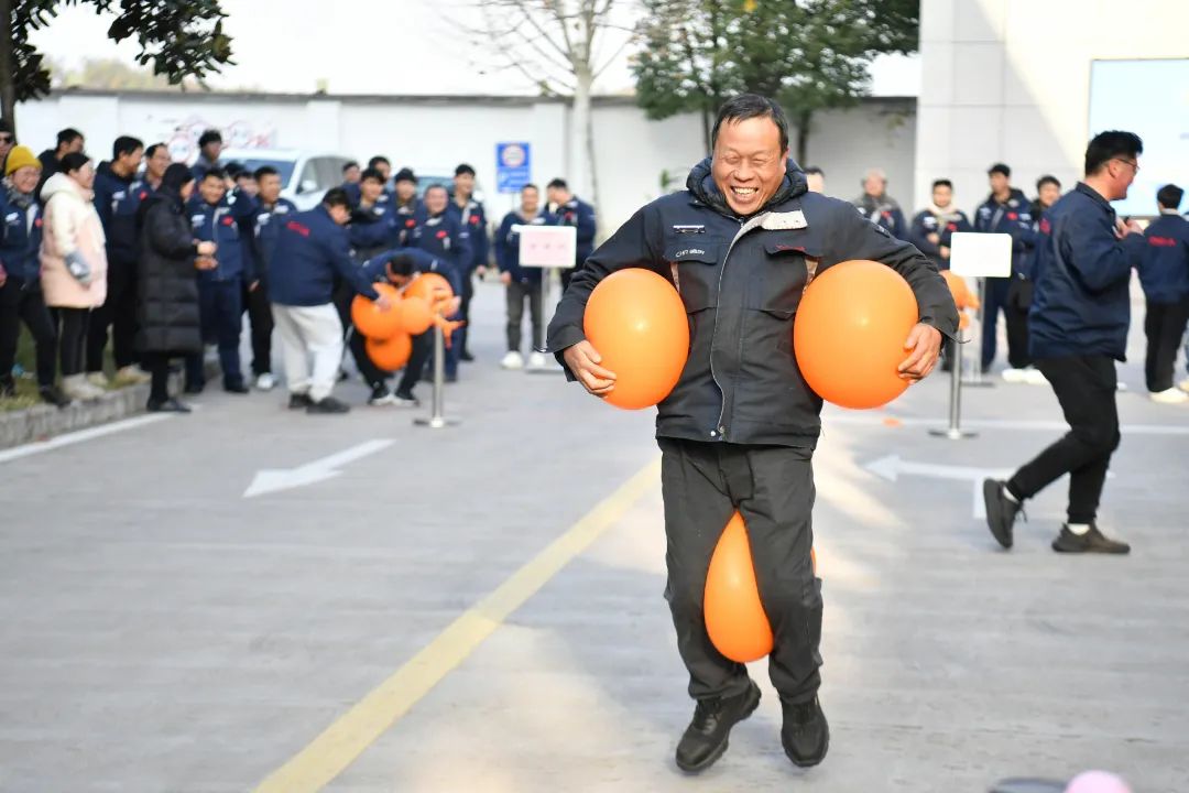 1735802355108255.jpg 1735802355108255.jpg